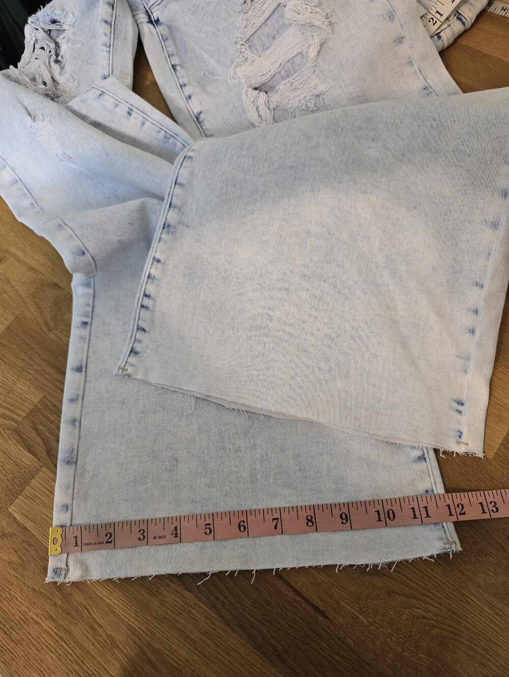 High-Rise Light Wash Distressed Wide-Leg Jeans - Picture 13 of 14